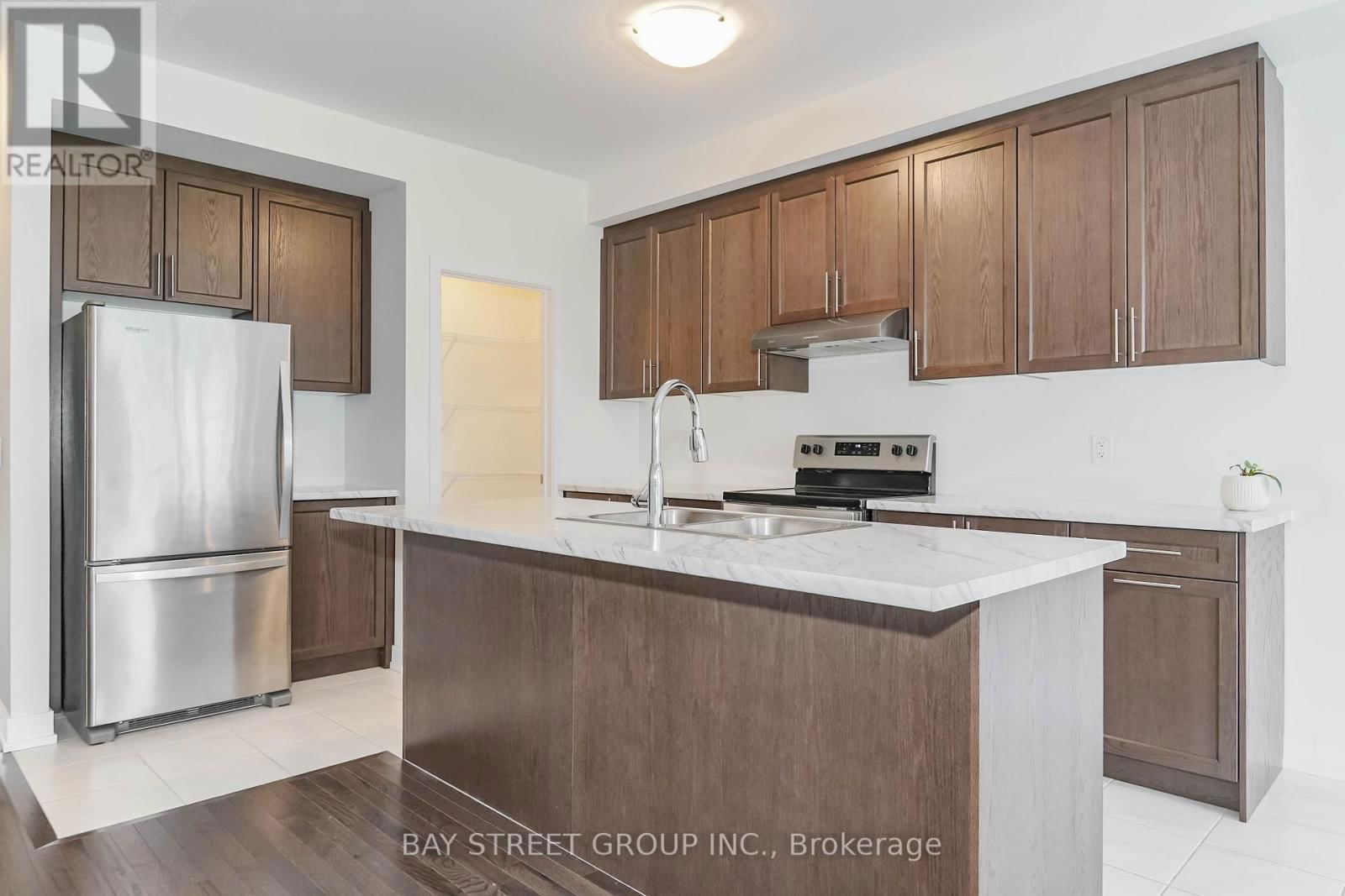 1109 THOMPSON DRIVE Image 17