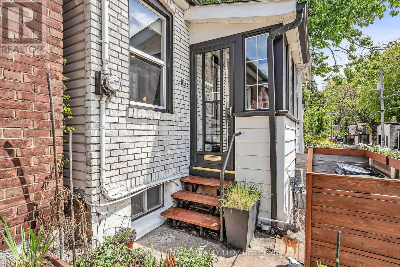 1043 CRAVEN ROAD Image 2