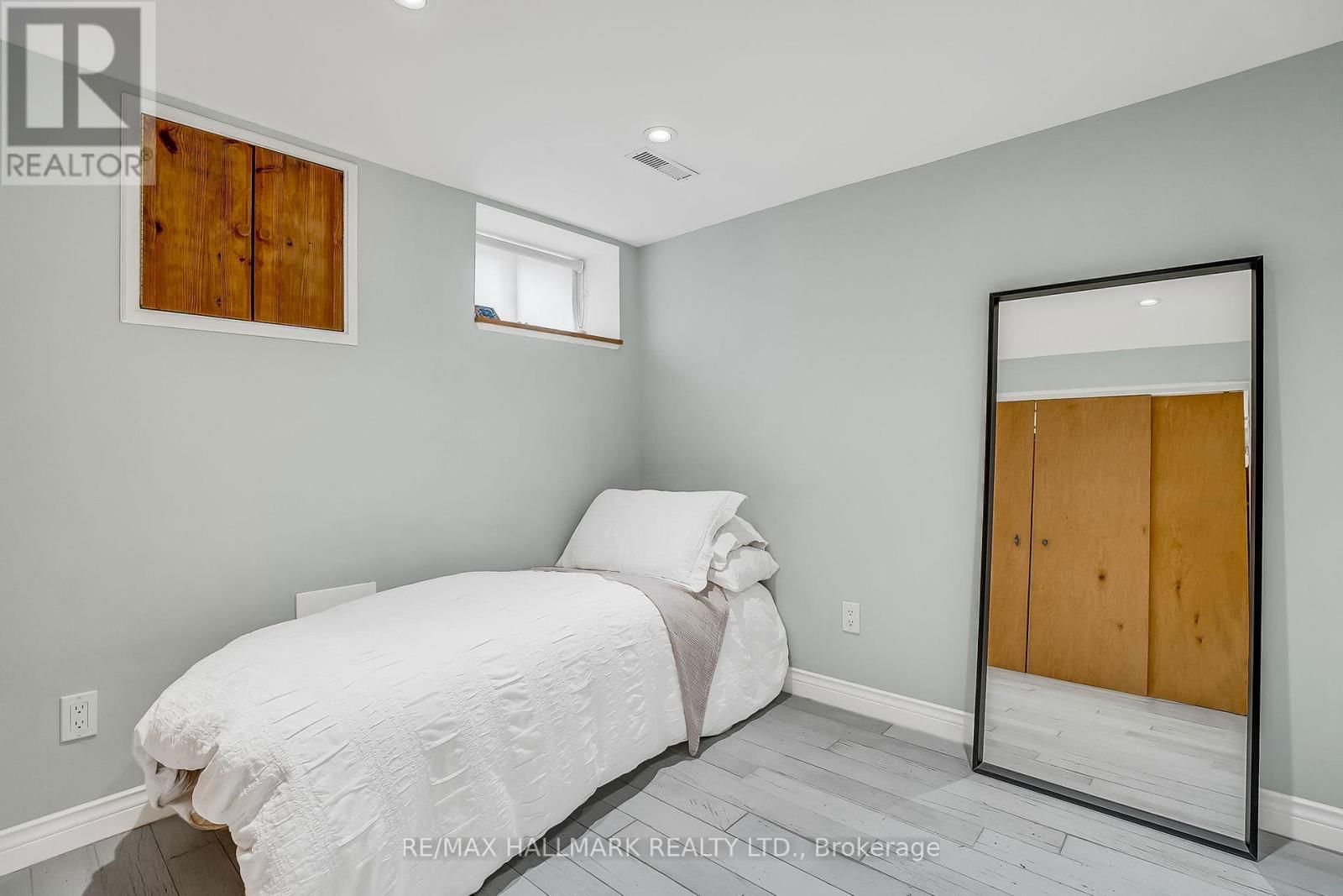 1043 CRAVEN ROAD Image 29