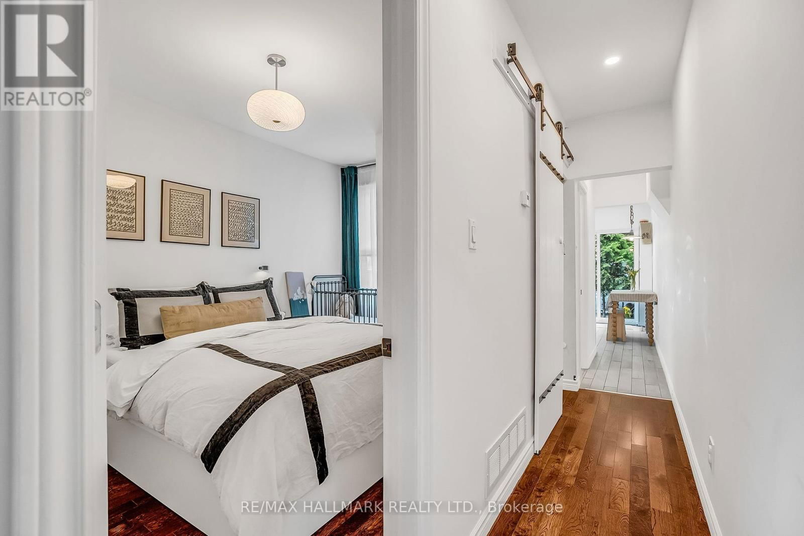 1043 CRAVEN ROAD Image 9