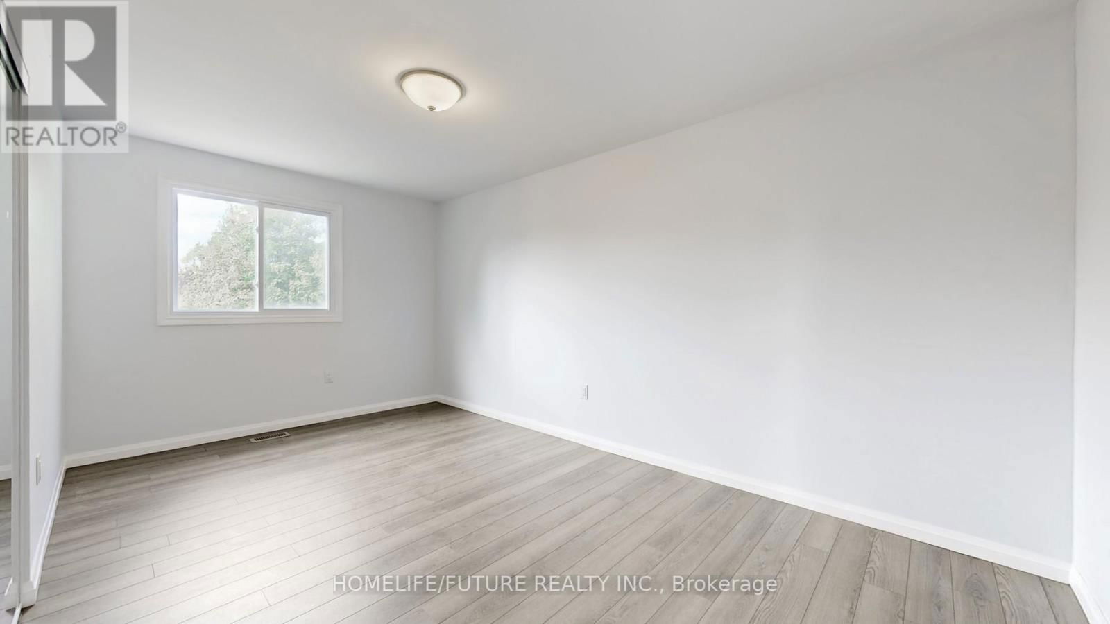 96 INVERGORDON AVENUE Image 16
