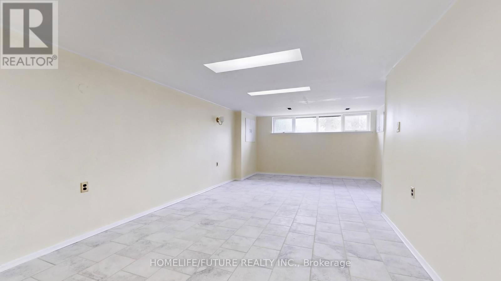 96 INVERGORDON AVENUE Image 20
