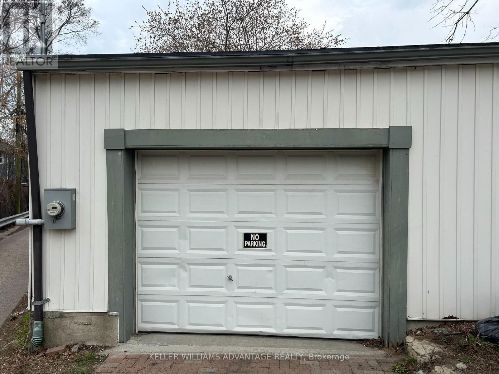 garage - 1443 KINGSTON ROAD Image 1