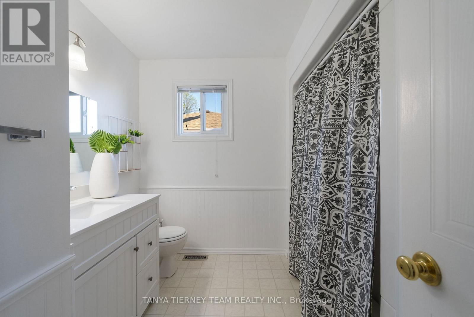 60 GLEN DHU DRIVE Image 28