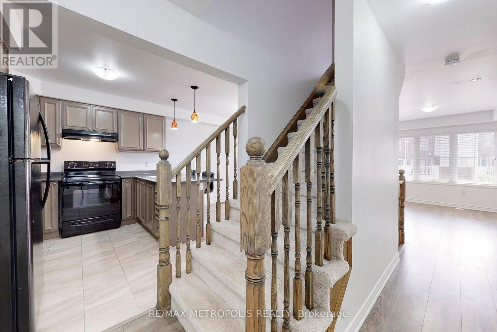 1054 CLIPPER LANE Image 22