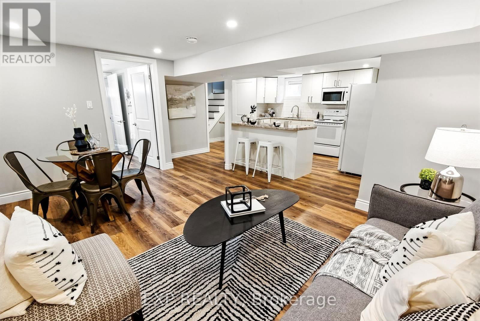505 CRERAR AVENUE Image 32