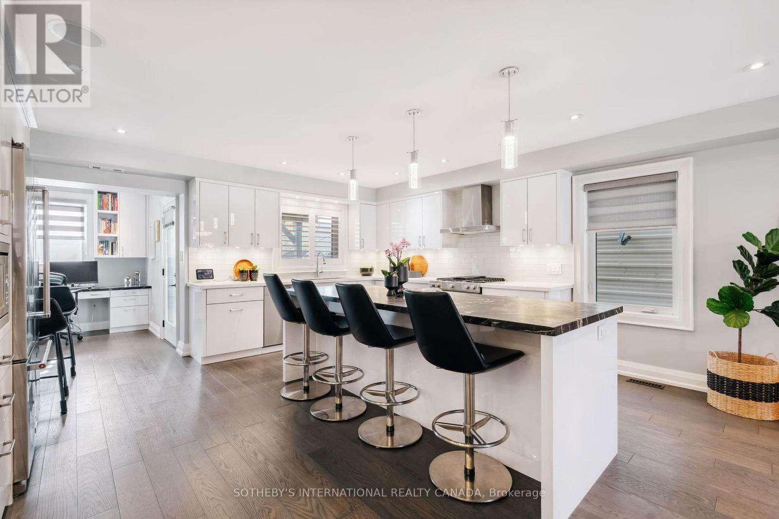 34 EATON AVENUE Image 13