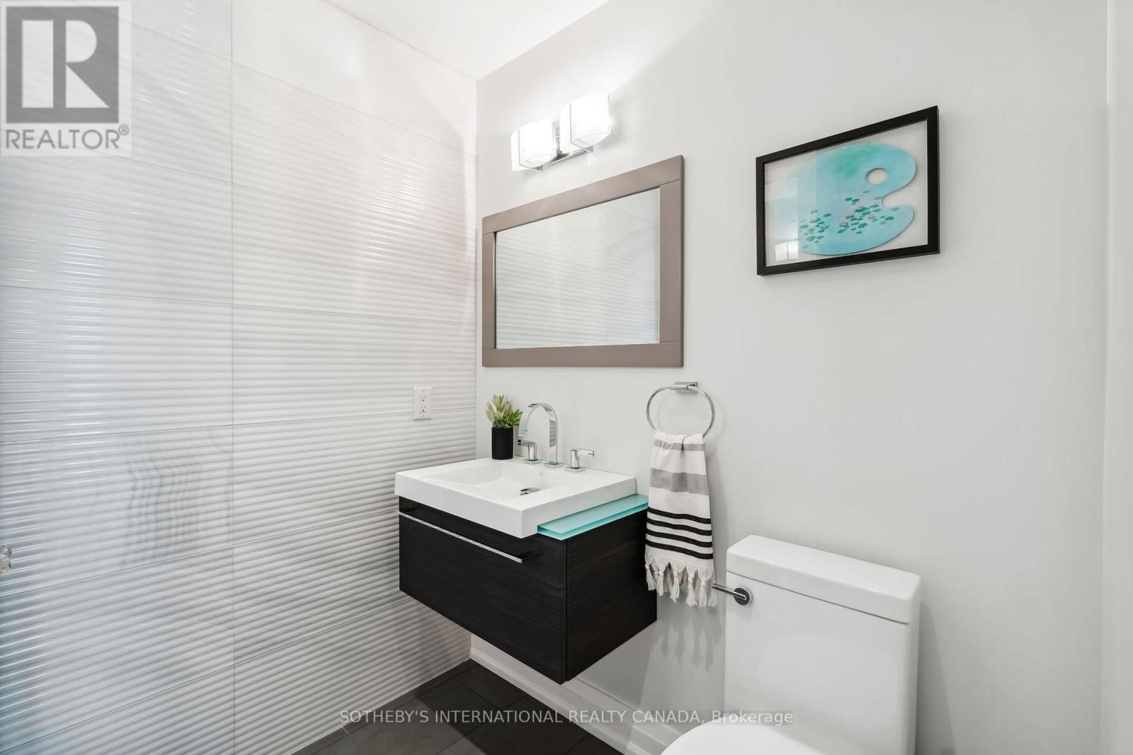 34 EATON AVENUE Image 21