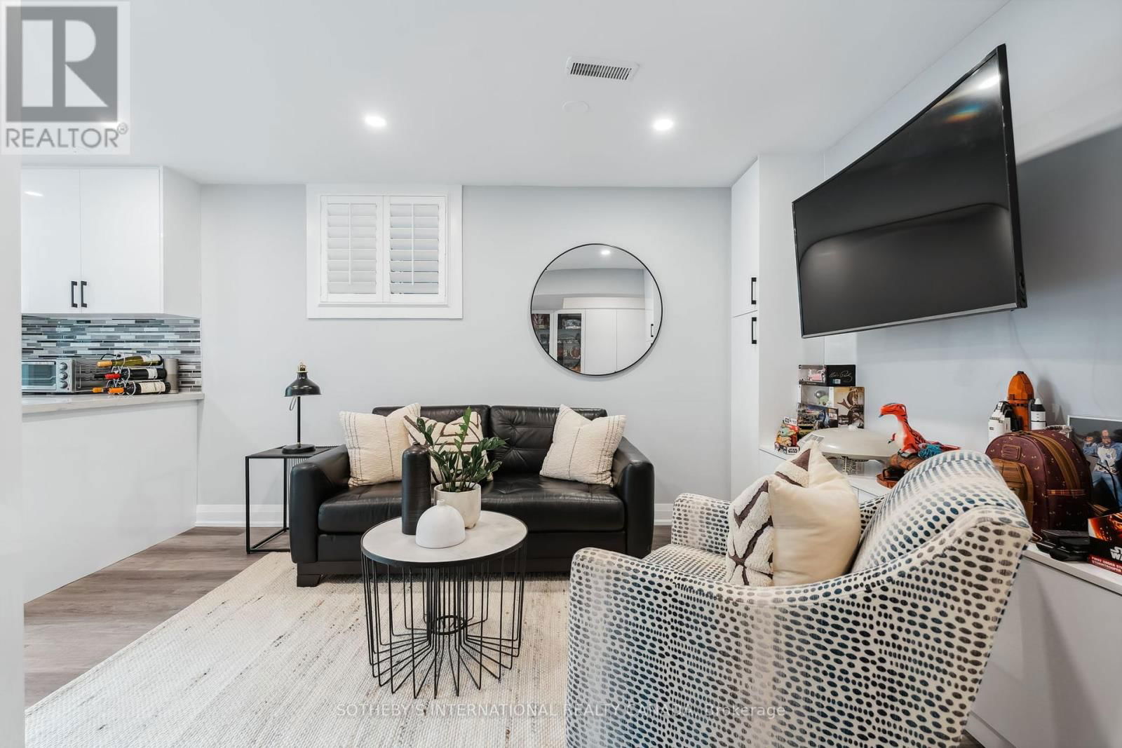 34 EATON AVENUE Image 35