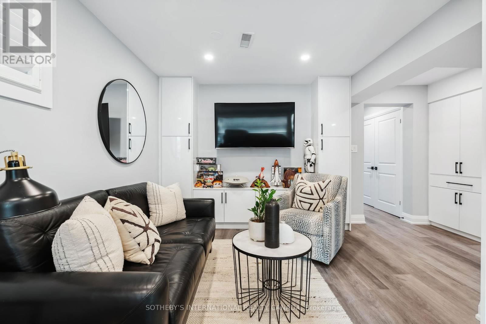 34 EATON AVENUE Image 37