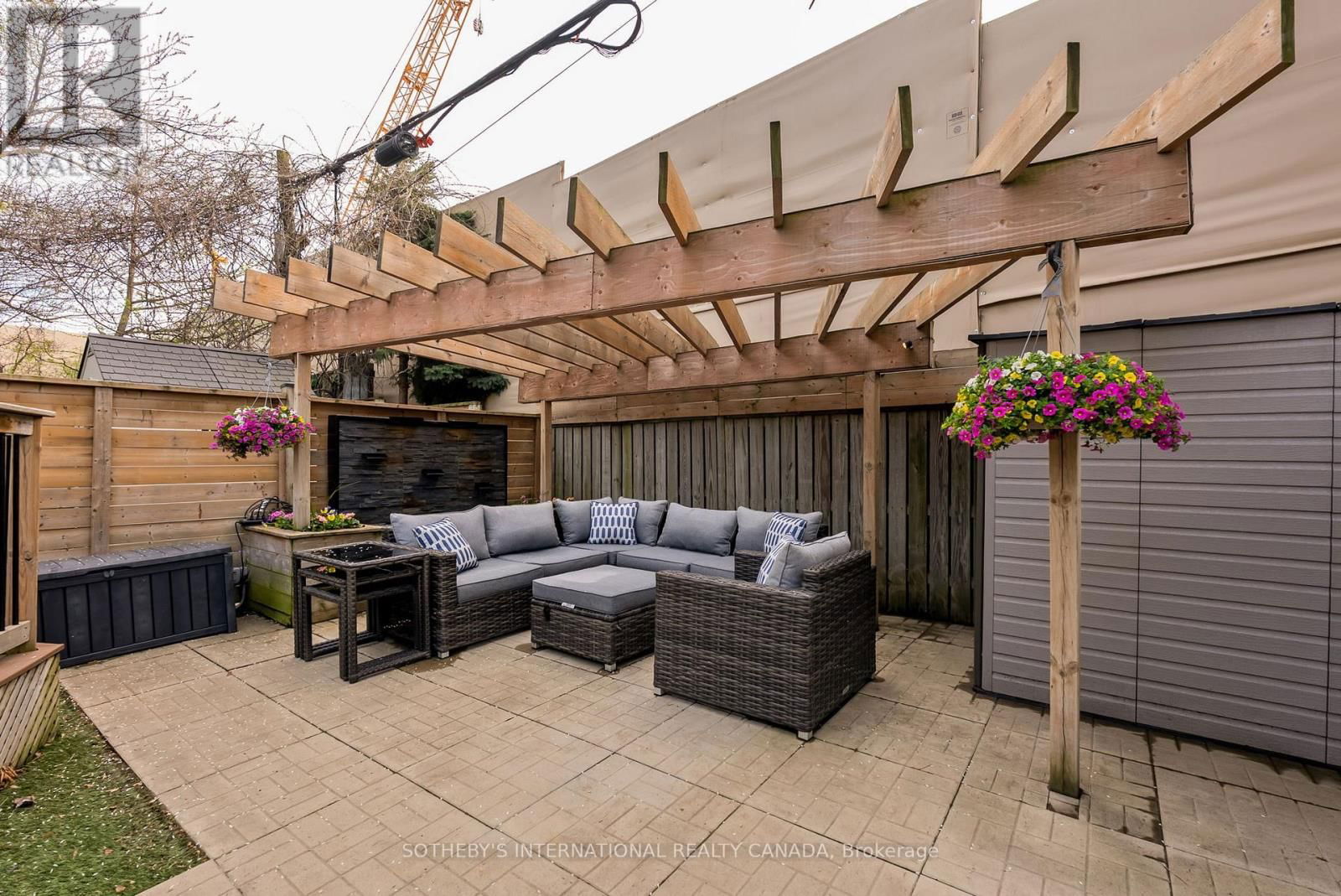 34 EATON AVENUE Image 44