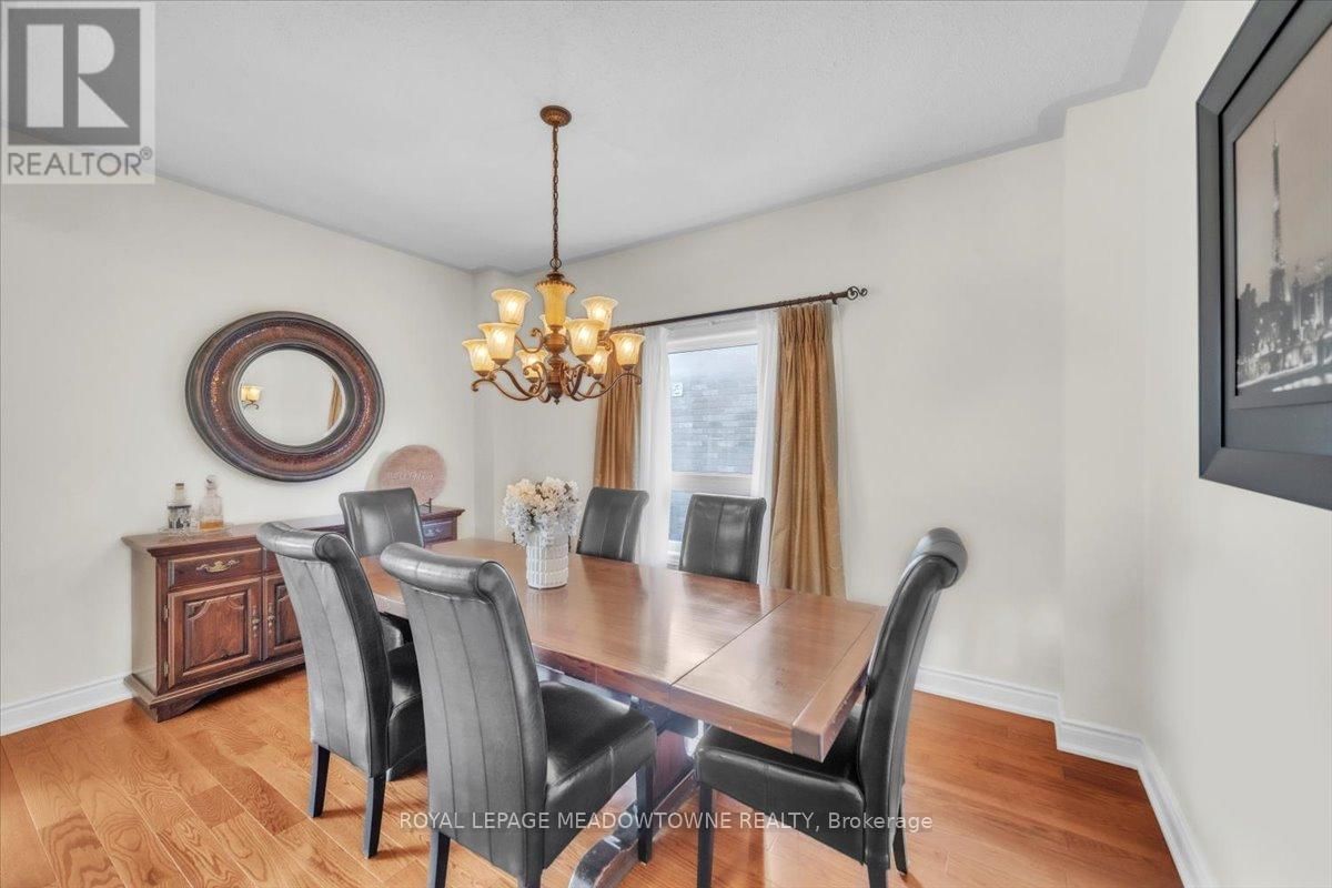 5 FREER CRESCENT Image 11