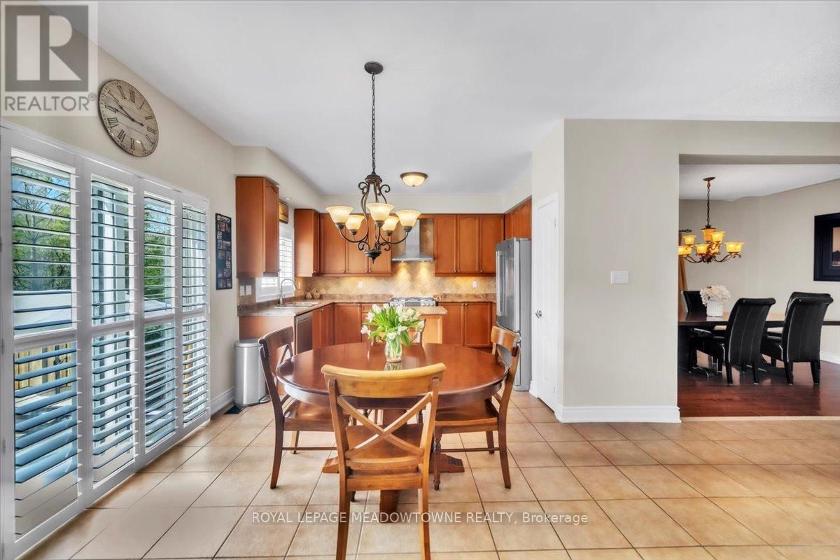 5 FREER CRESCENT Image 21