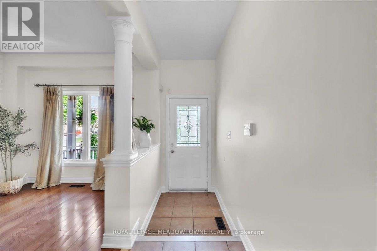 5 FREER CRESCENT Image 4