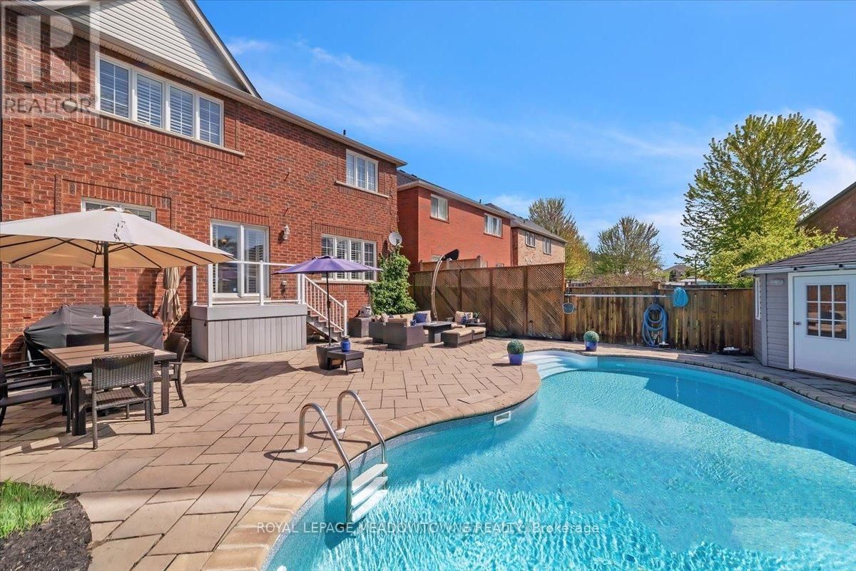 5 FREER CRESCENT Image 41