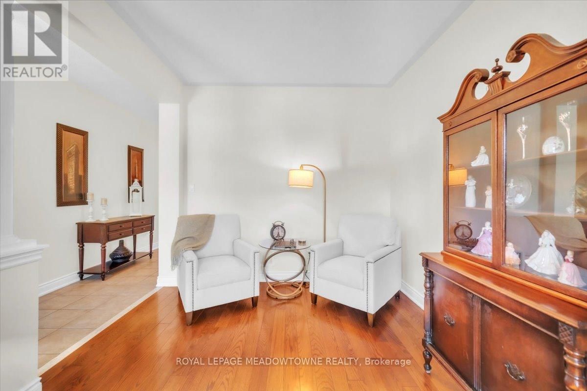 5 FREER CRESCENT Image 5