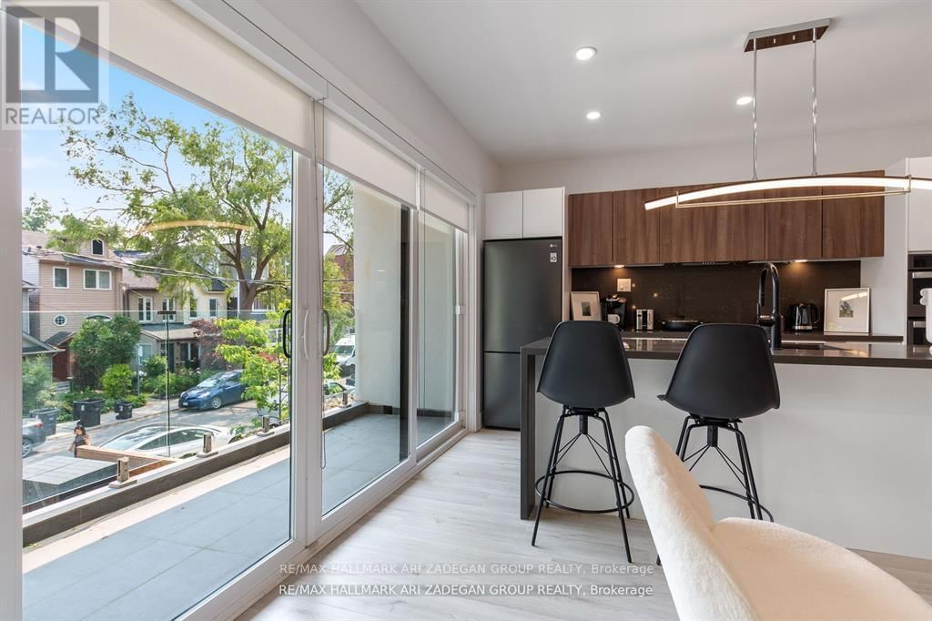 2 - 16 MINTO STREET Image 10