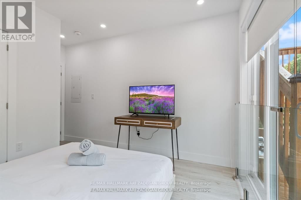 2 - 16 MINTO STREET Image 15