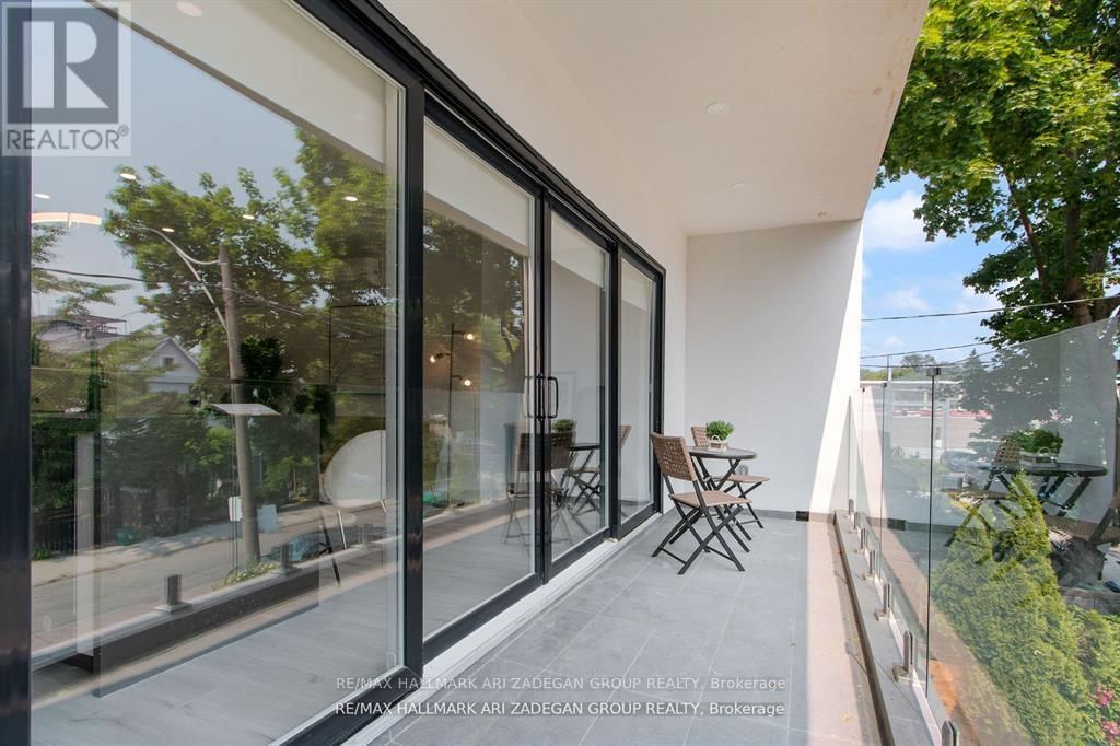 2 - 16 MINTO STREET Image 20