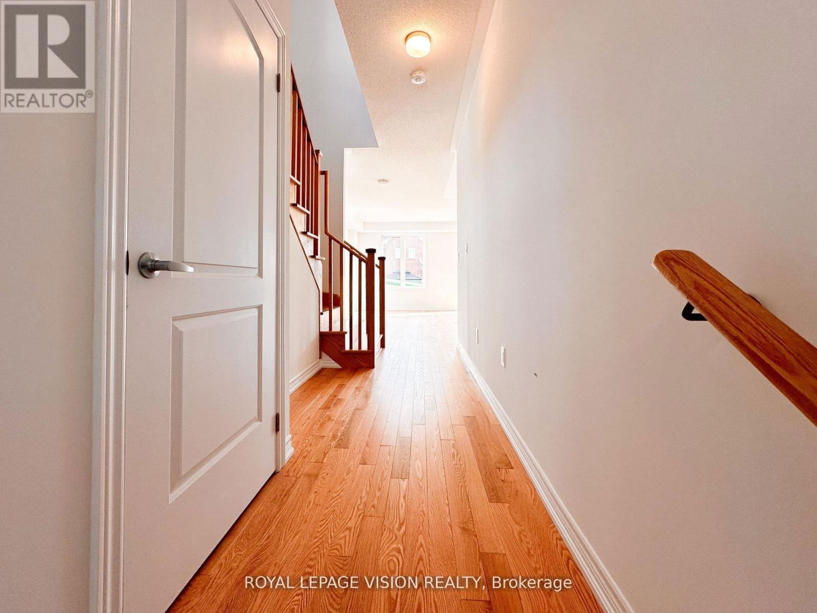 21 SORBARA WAY Image 11