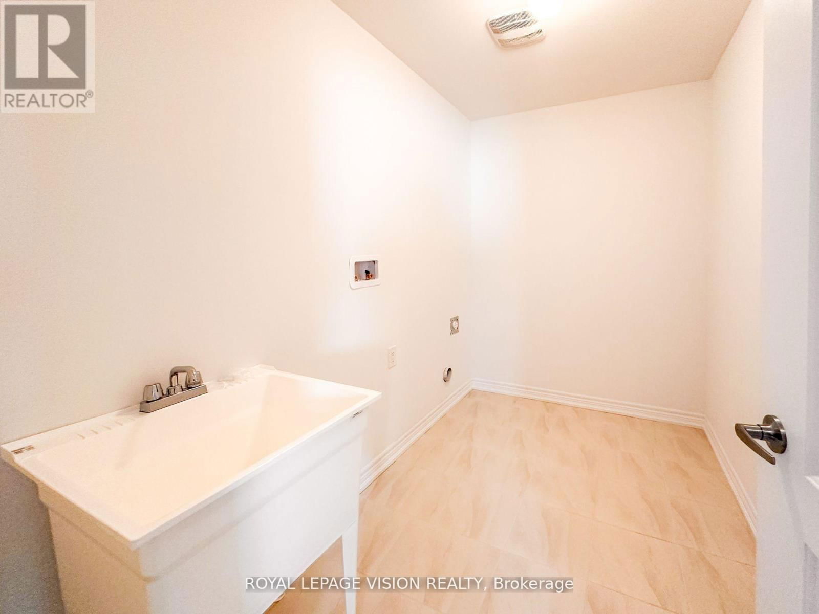 21 SORBARA WAY Image 5