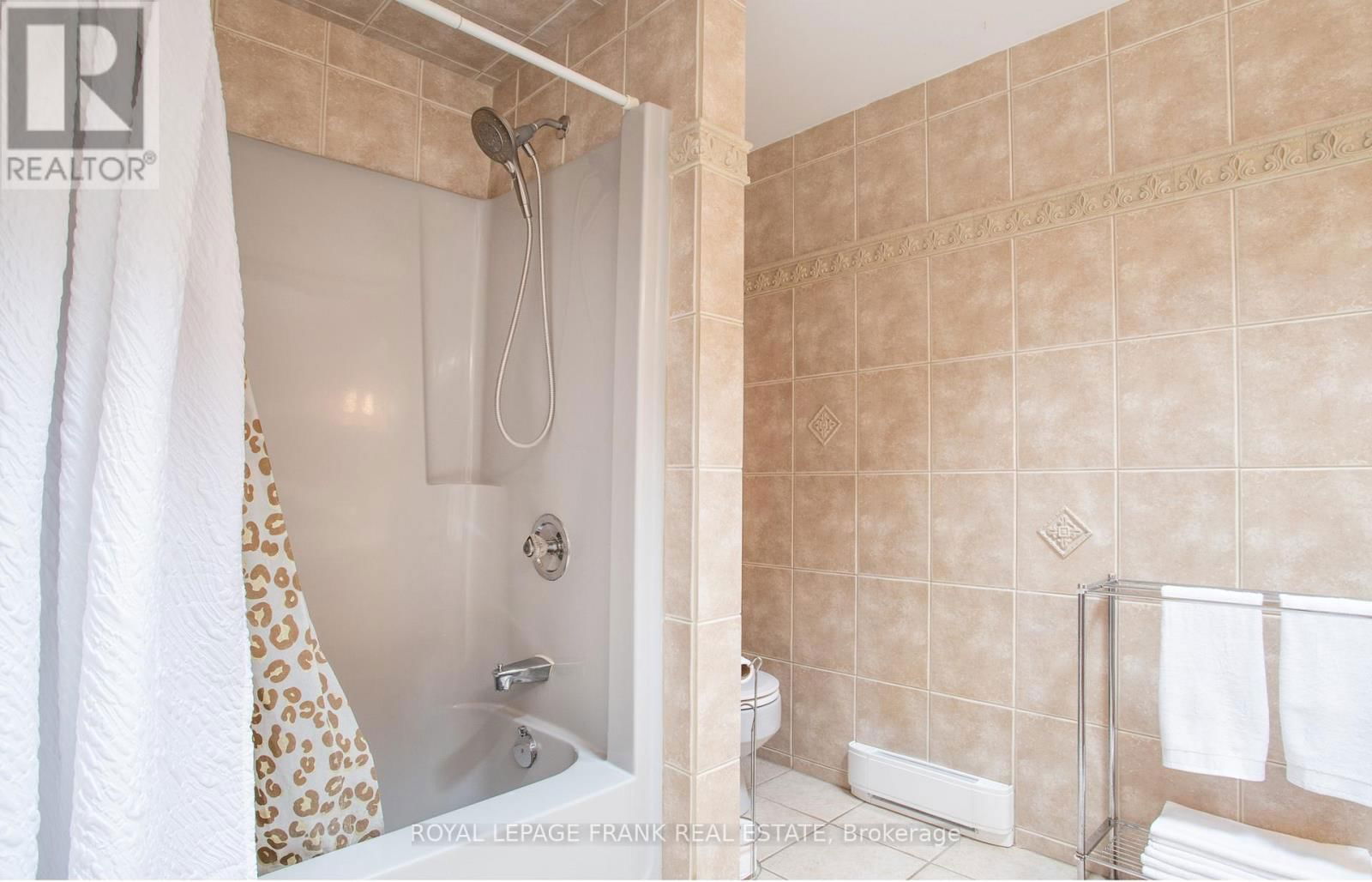 24 PEARL DRIVE Image 30