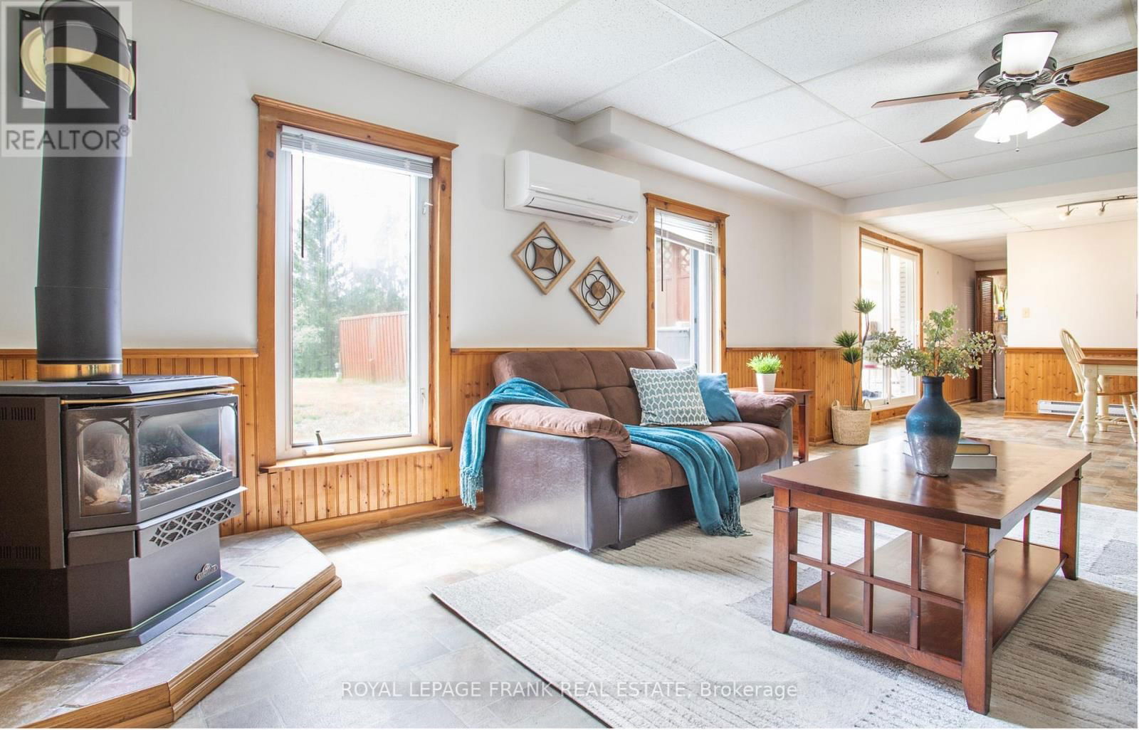24 PEARL DRIVE Image 34
