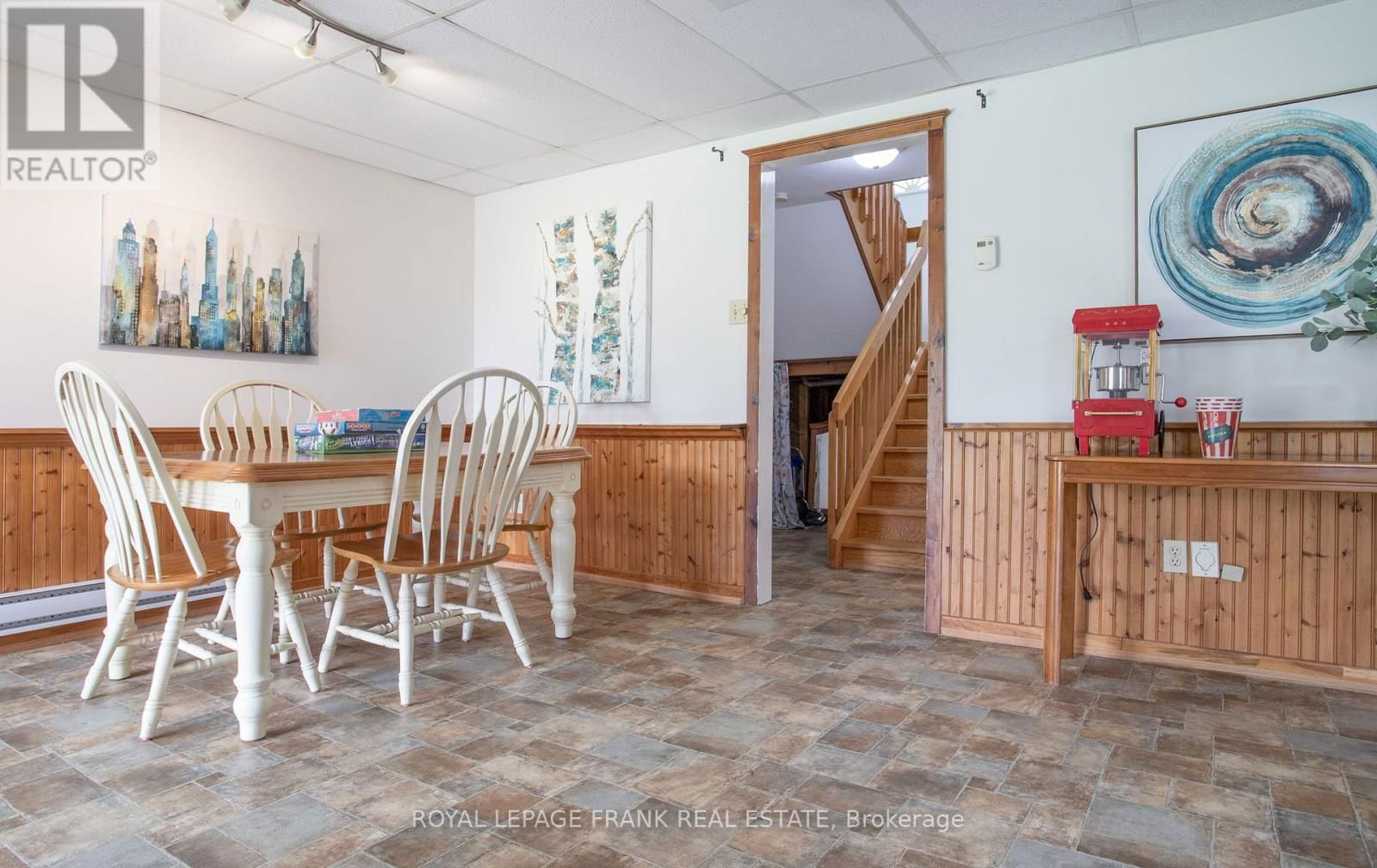24 PEARL DRIVE Image 36