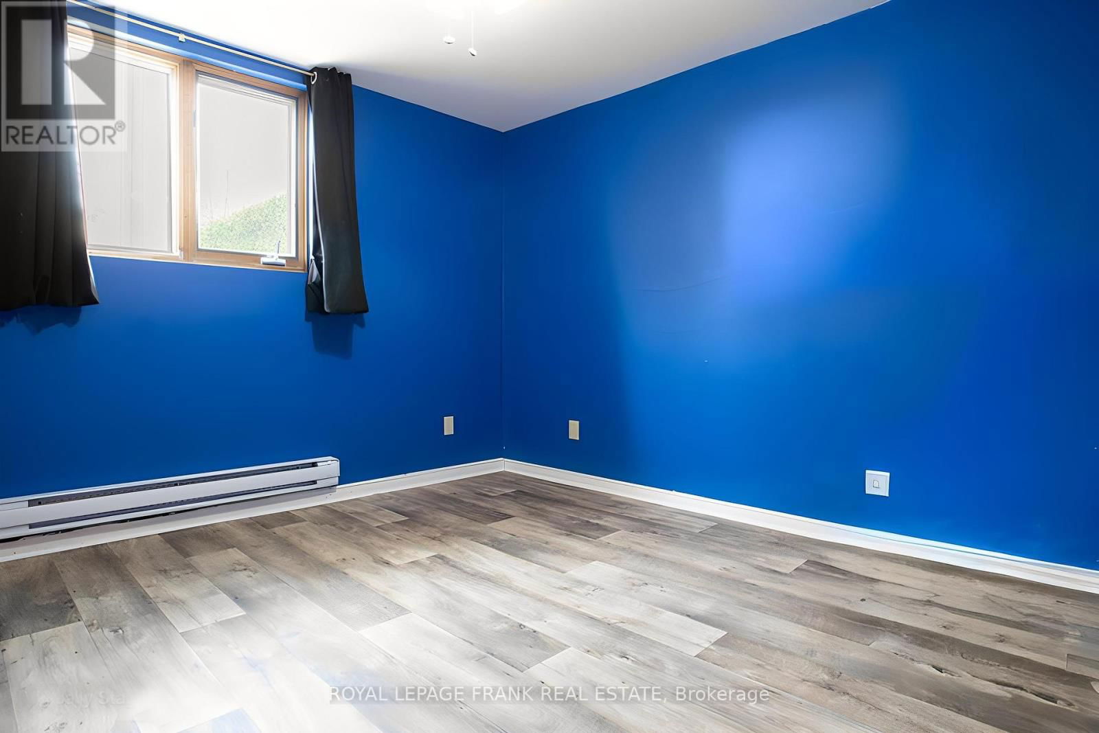 24 PEARL DRIVE Image 37
