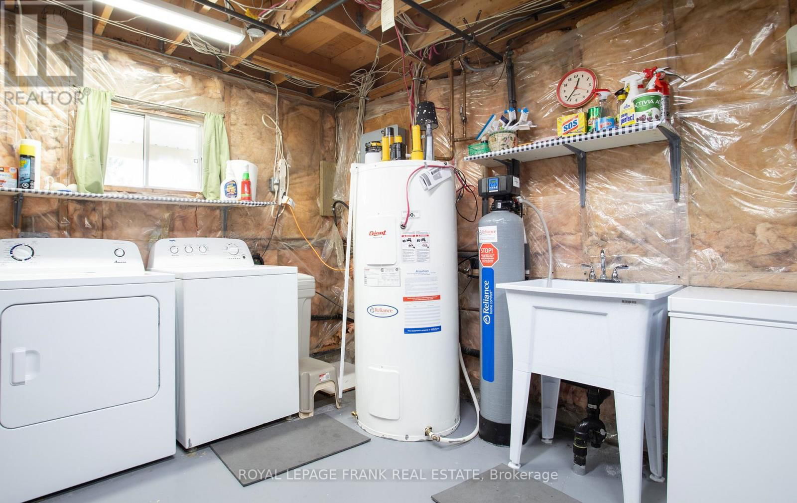 24 PEARL DRIVE Image 41