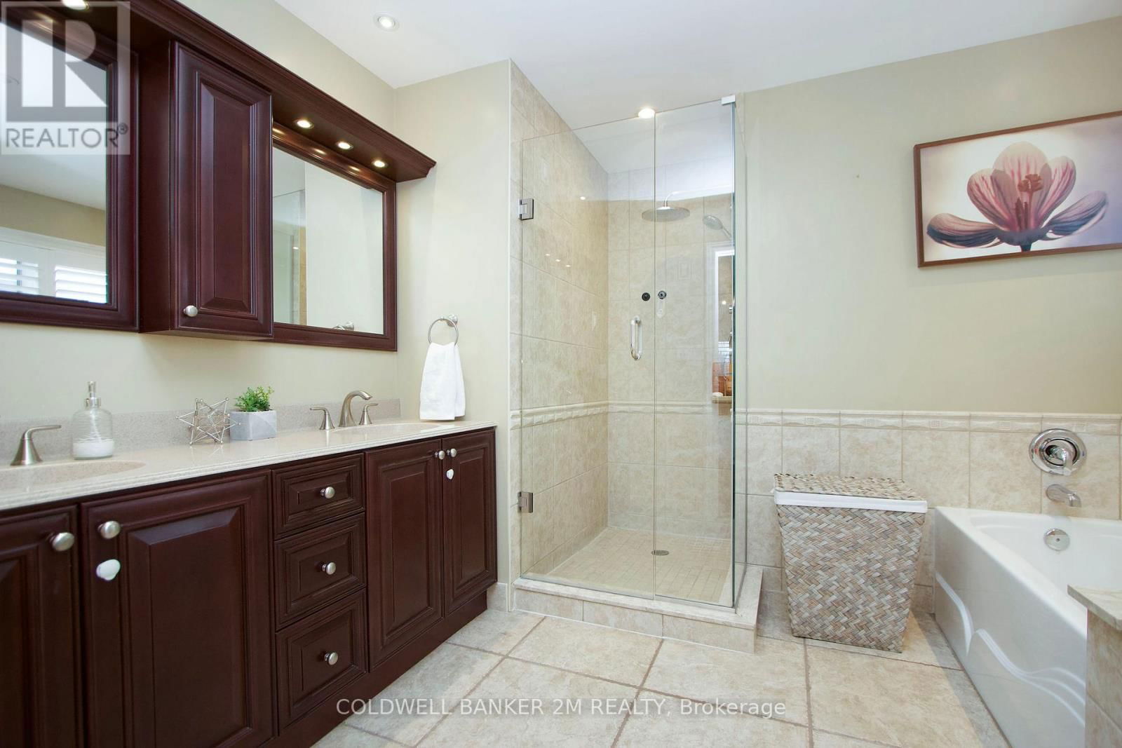 3 POGSON DRIVE Image 24