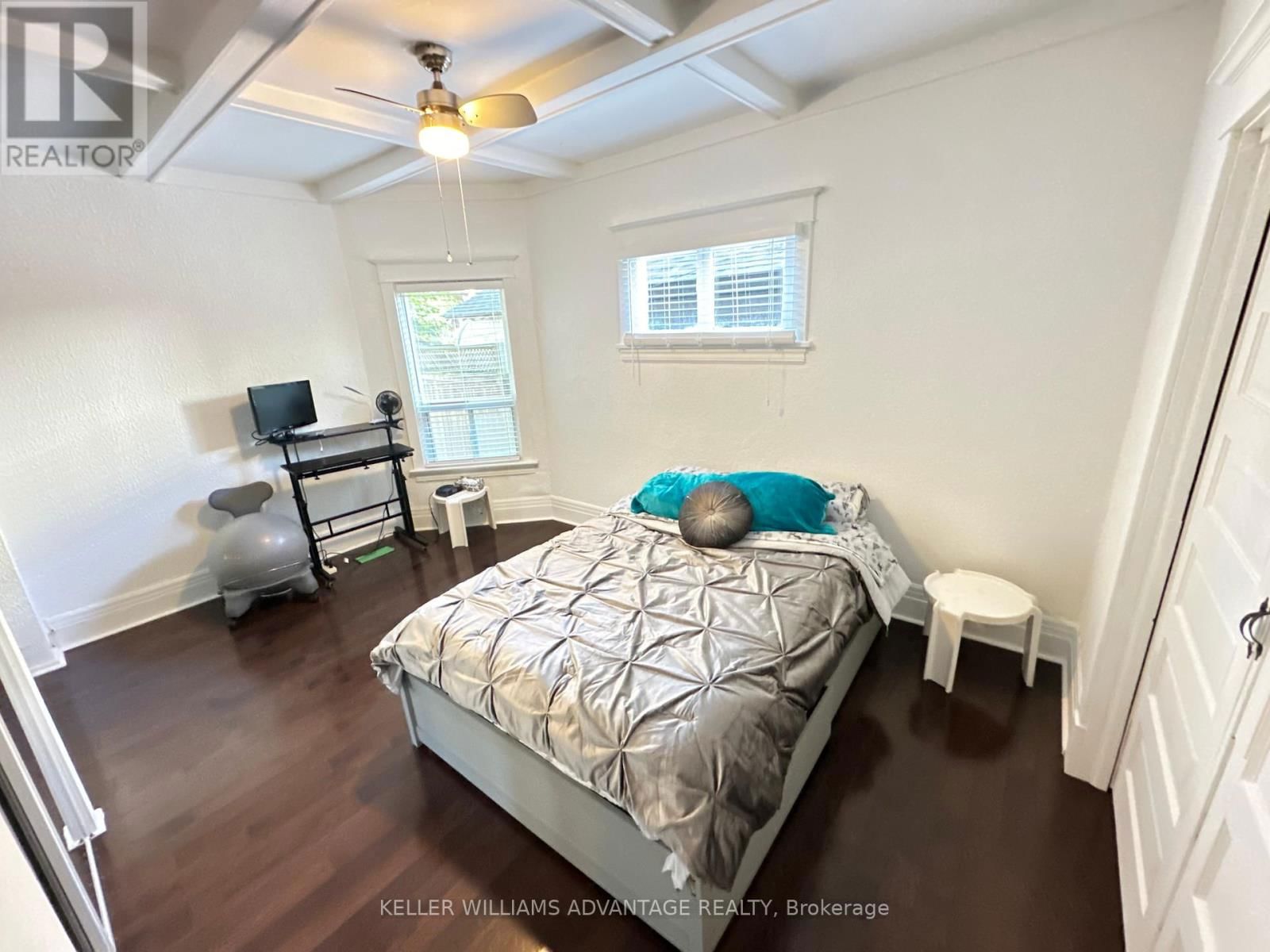 Main - 256 WOODBINE AVENUE Image 9