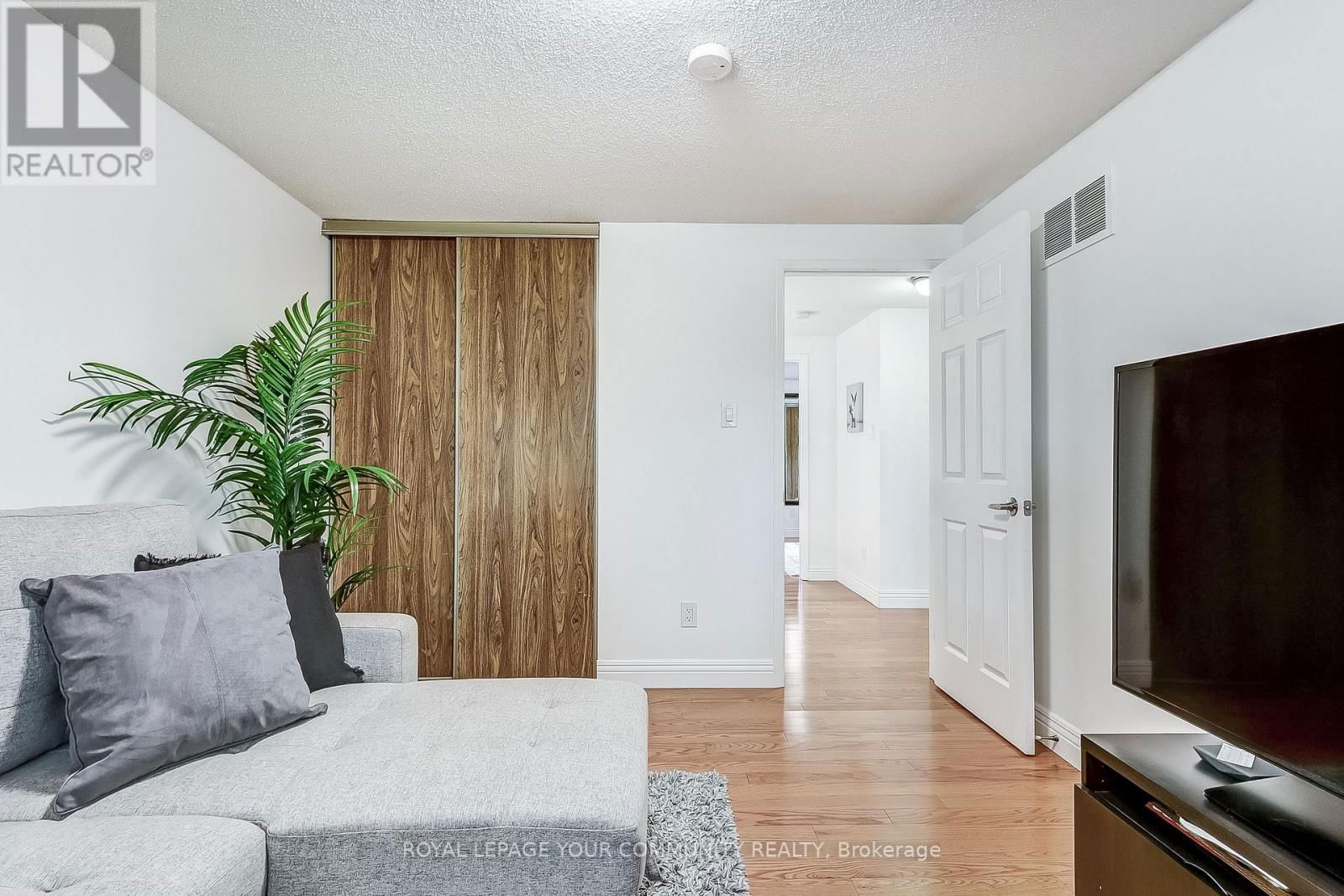 660 FOXWOOD TRAIL Image 24