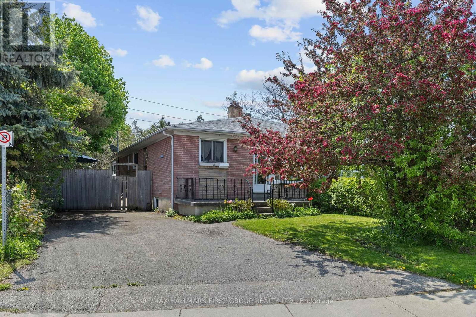 121 EMPEROR STREET Image 2