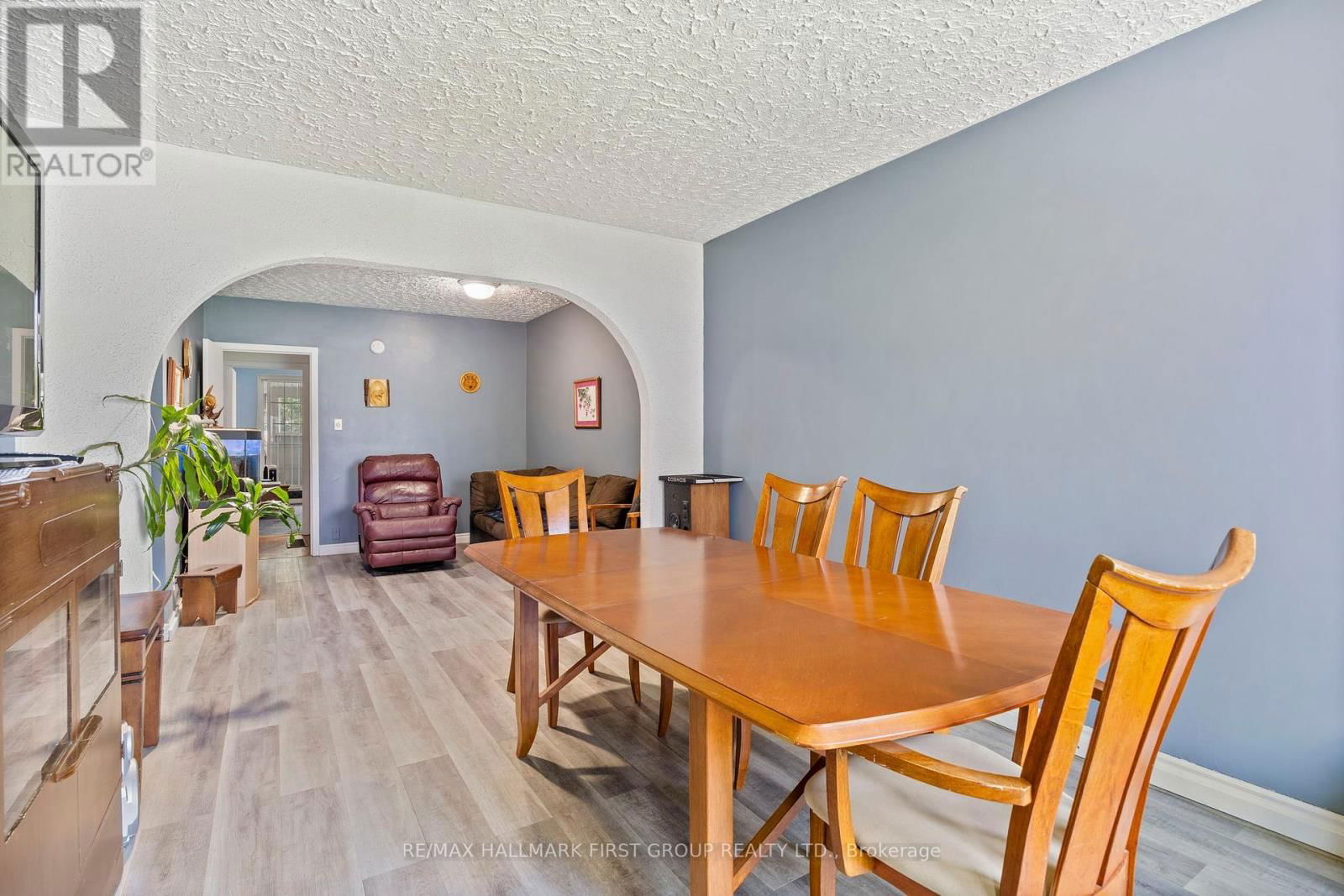 121 EMPEROR STREET Image 6