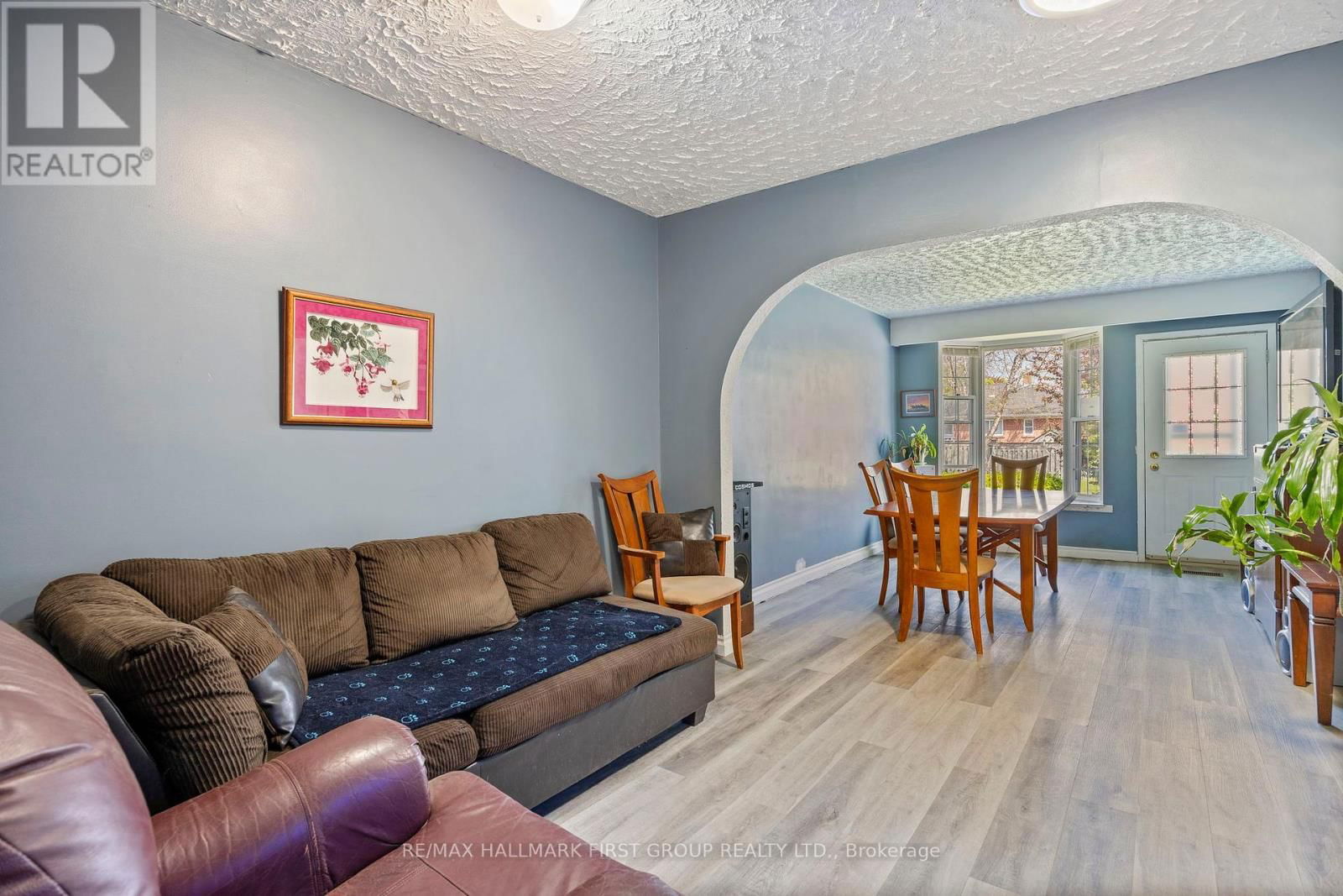 121 EMPEROR STREET Image 8