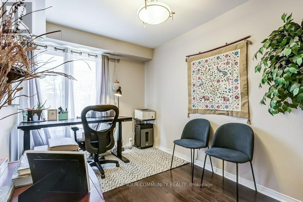 D38 - 651 WARDEN AVENUE Image 7