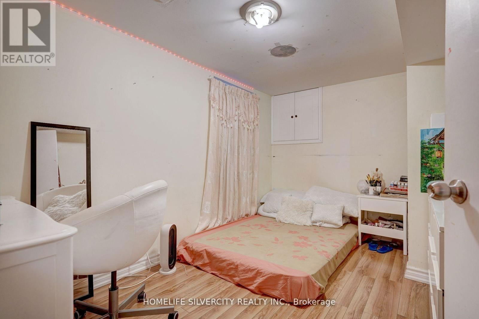 161 AUGUST AVENUE Image 22