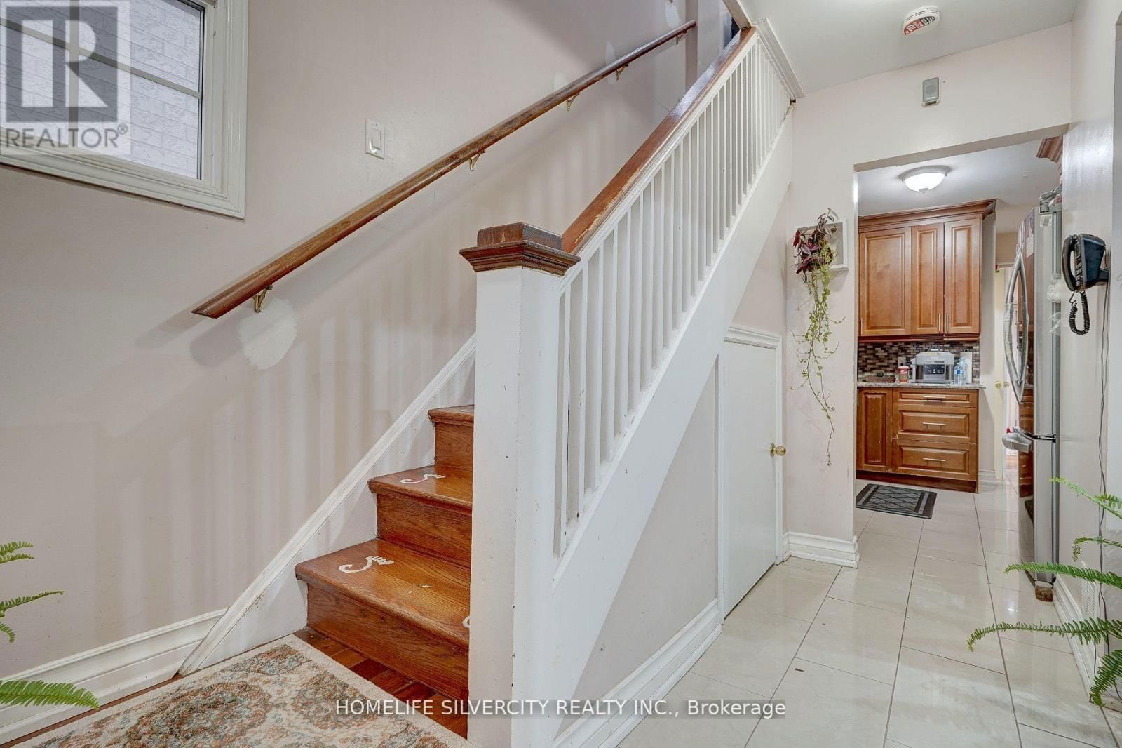 161 AUGUST AVENUE Image 3