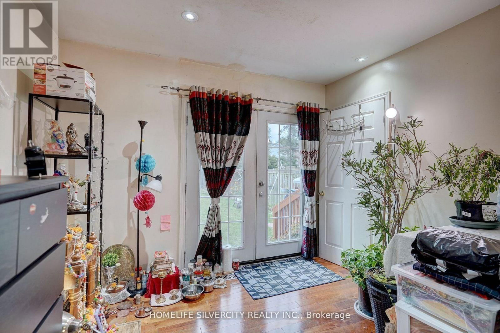 161 AUGUST AVENUE Image 7