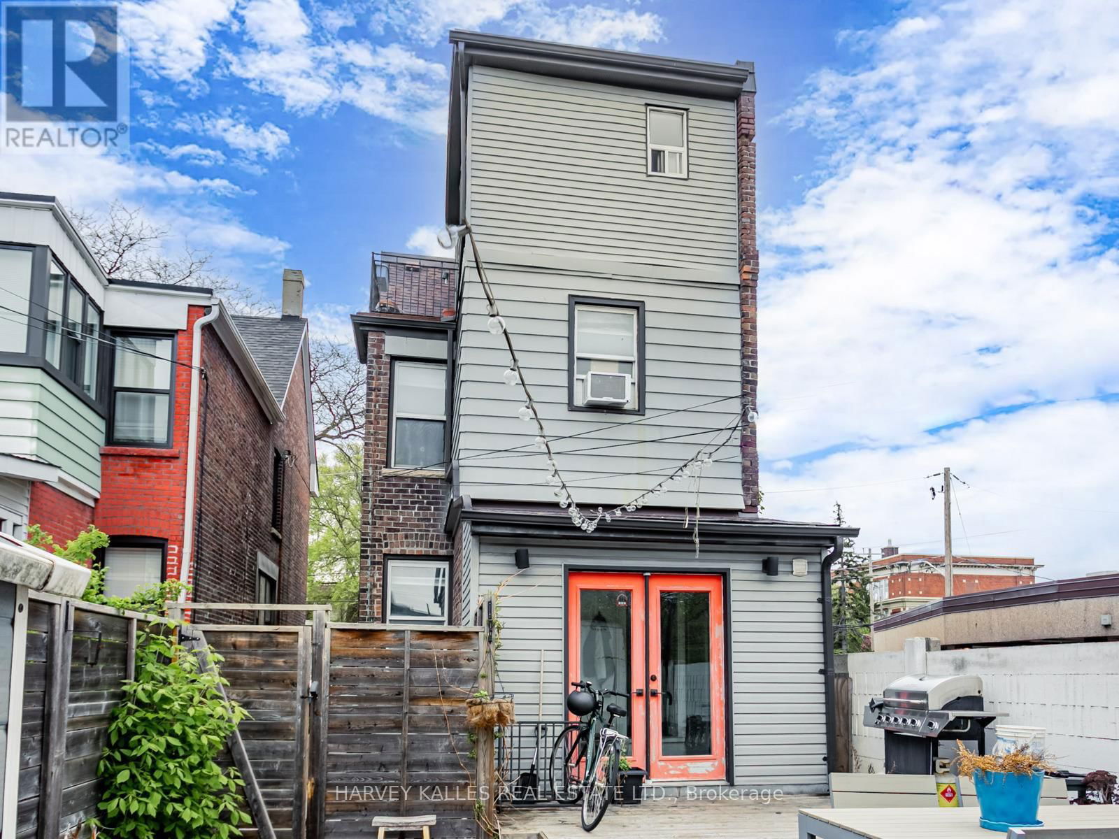 45 STRATHMORE BOULEVARD Image 23