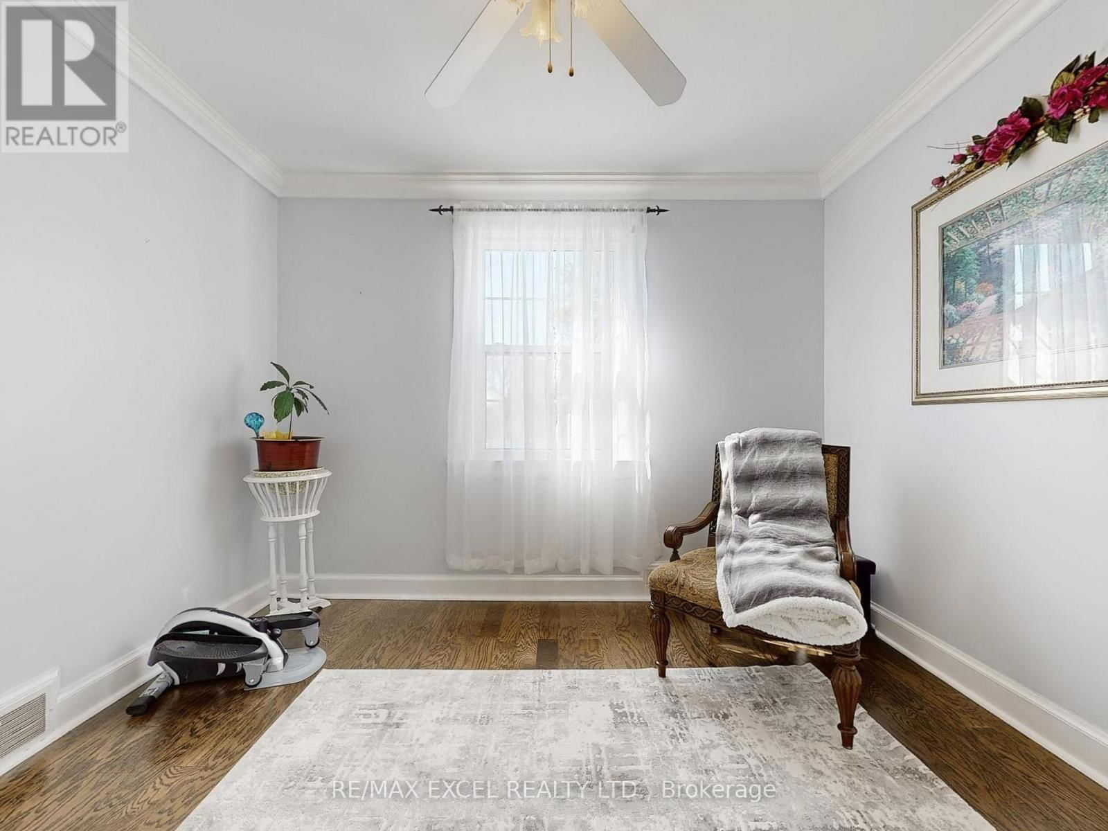 341 RICHMOND STREET Image 16