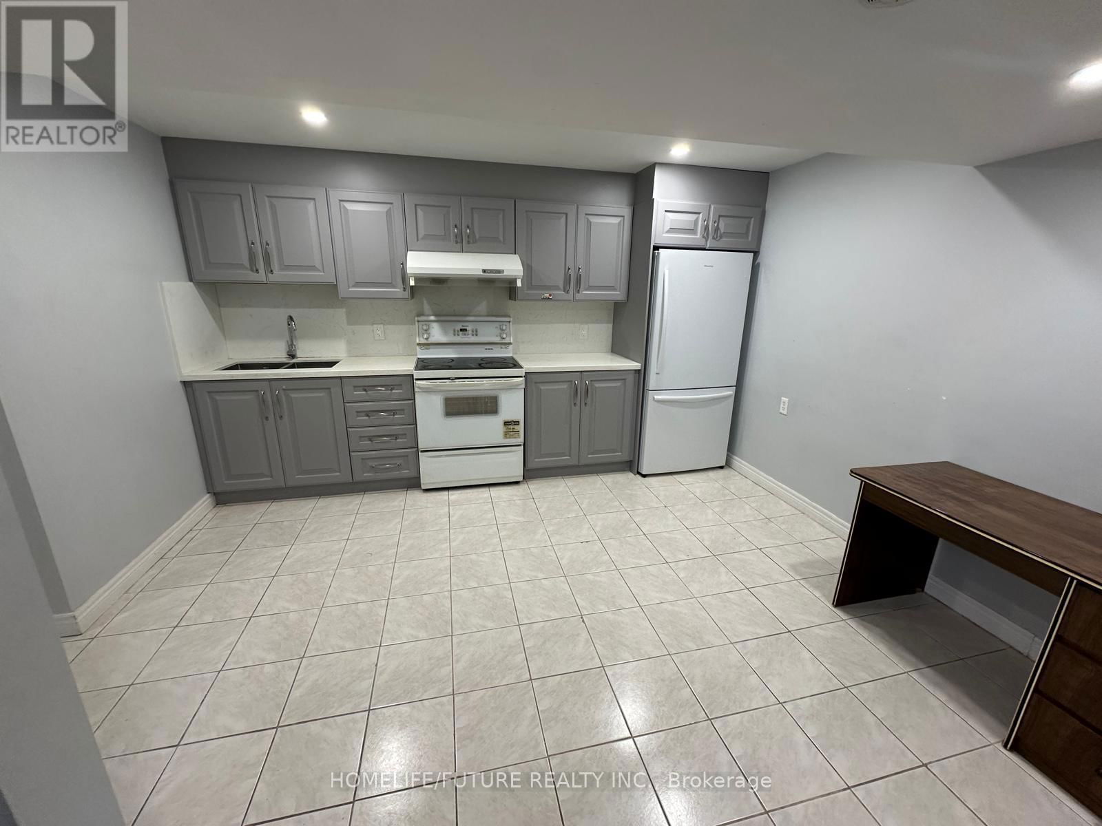 Bsmt - 19 HUMMINGBIRD DRIVE Image 4