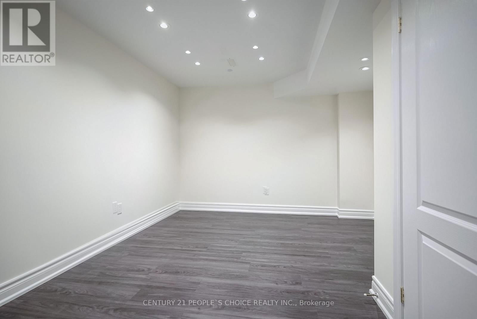5 DENT STREET Image 42