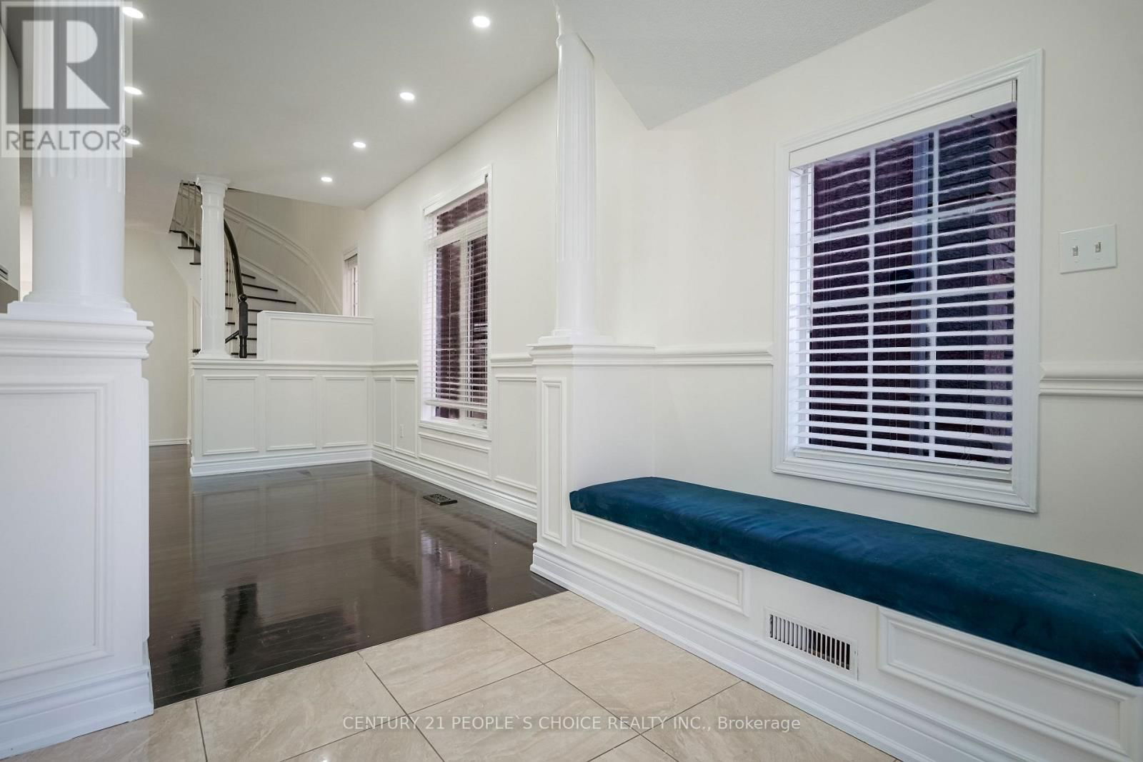 5 DENT STREET Image 6
