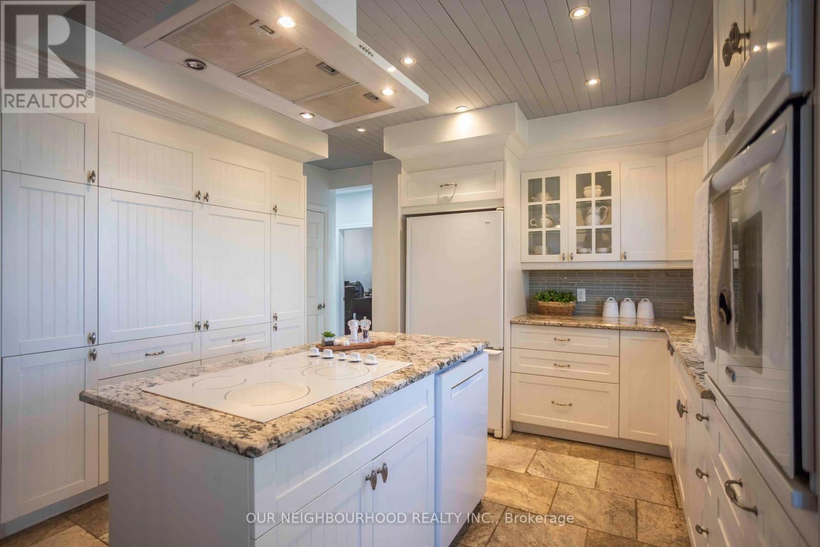 442 RIDGEWAY AVENUE Image 15