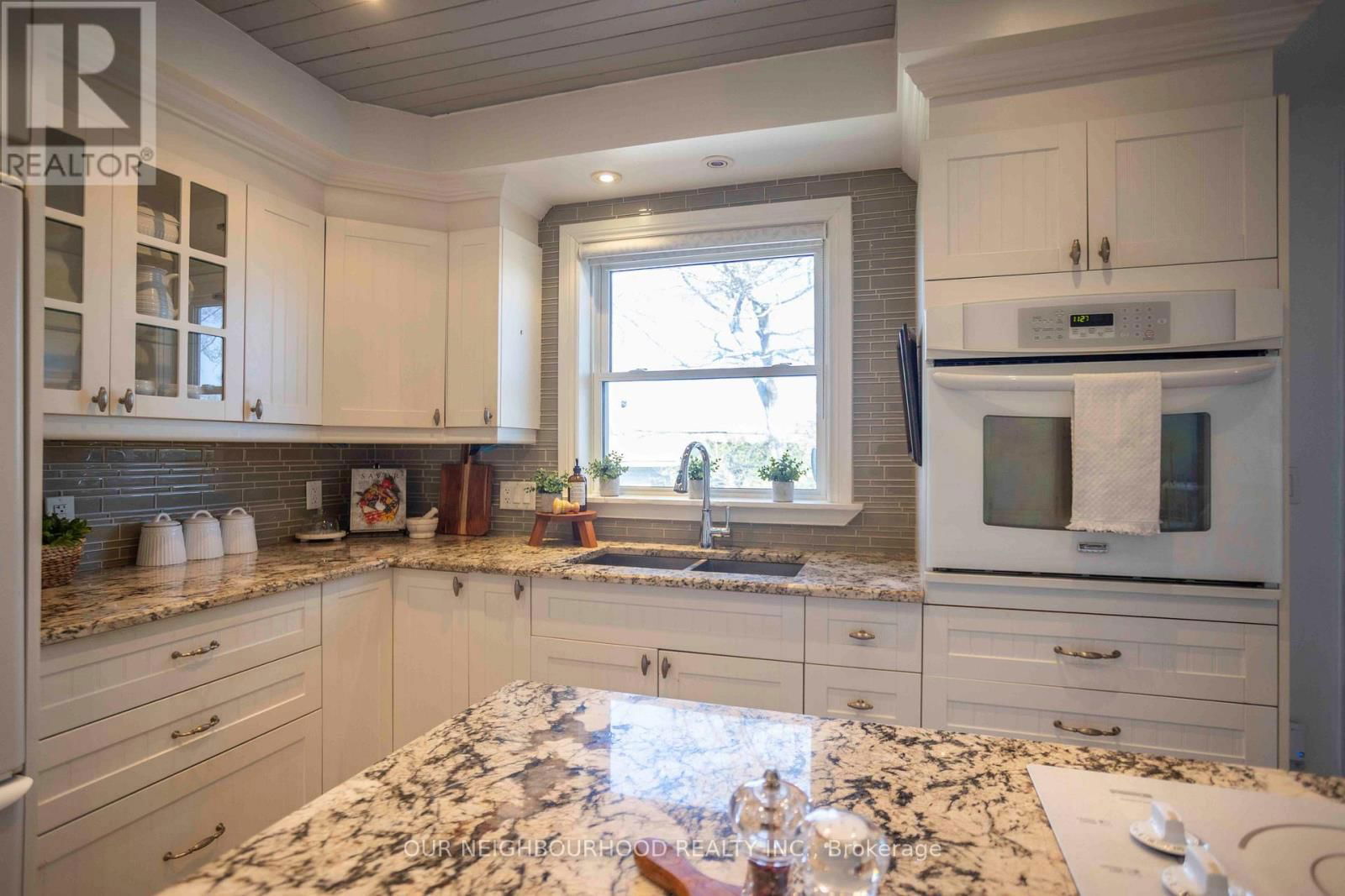 442 RIDGEWAY AVENUE Image 18