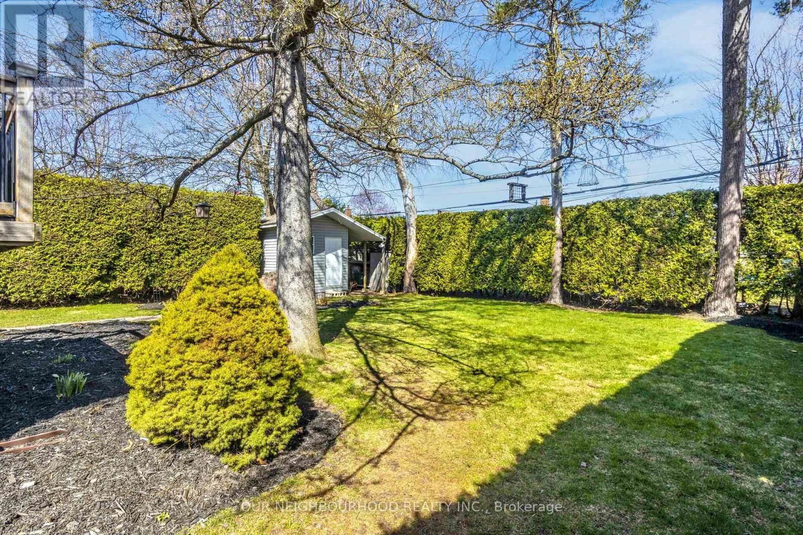 442 RIDGEWAY AVENUE Image 38
