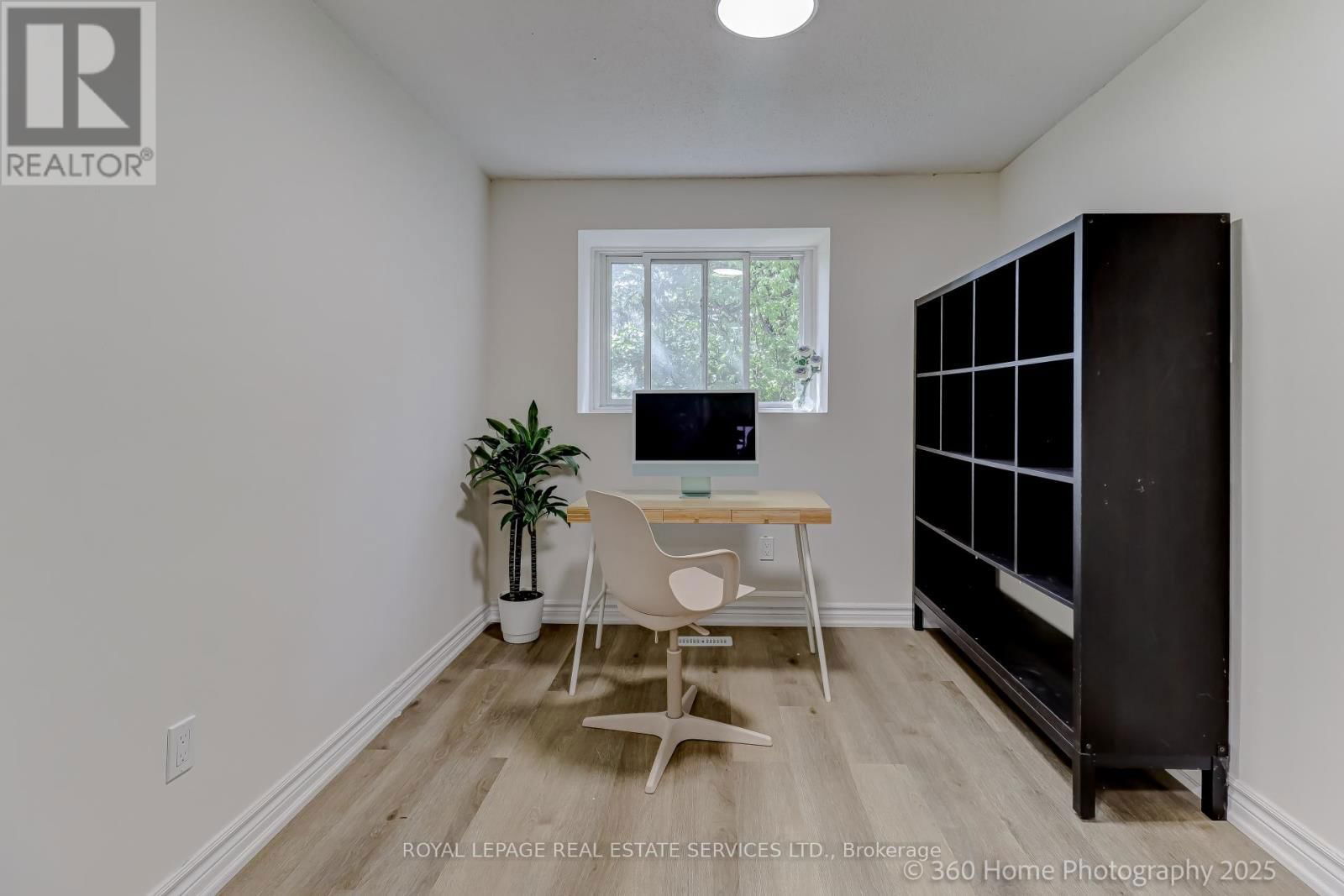 121 - 25 COLLINSGROVE ROAD Image 18