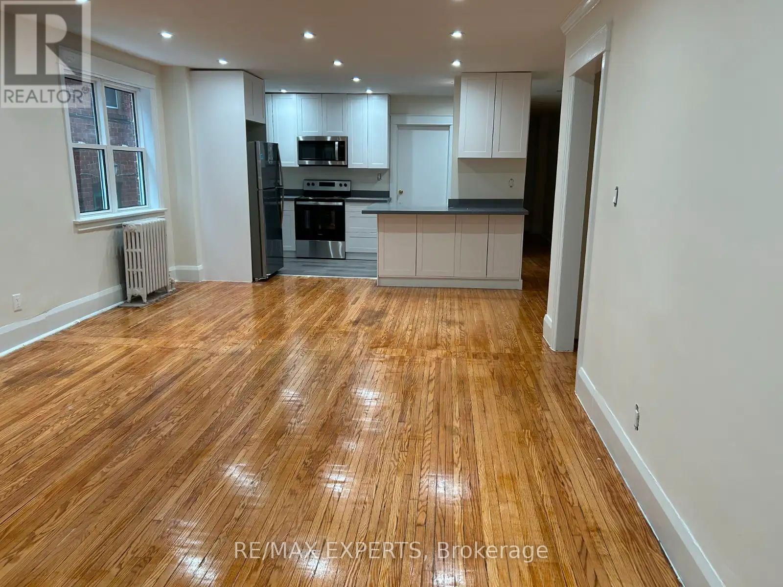2 - 52 SCARBORO BEACH BOULEVARD Image 2